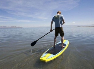  Paddle board en el lago Pareloup
